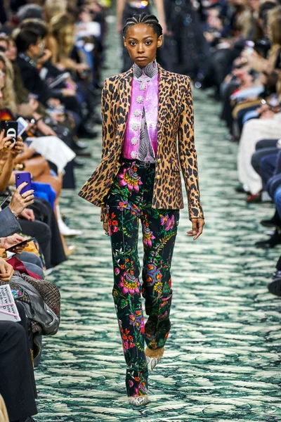 Look 12